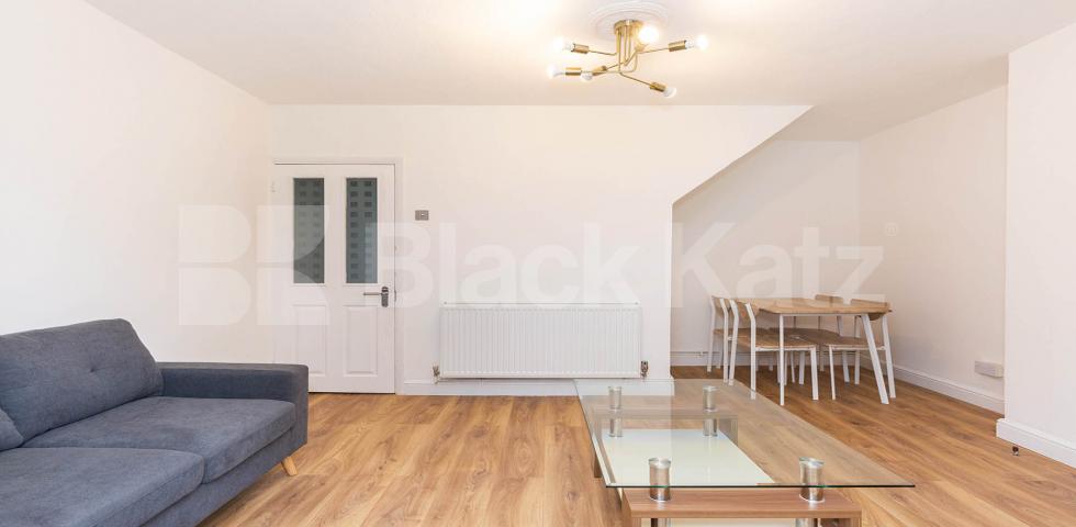 			2 Bedroom, 1 bath, 1 reception Apartment			 Kent Street, HOXTON - SHOREDITCH - HAGGERSTON 